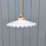 Opaline suspension