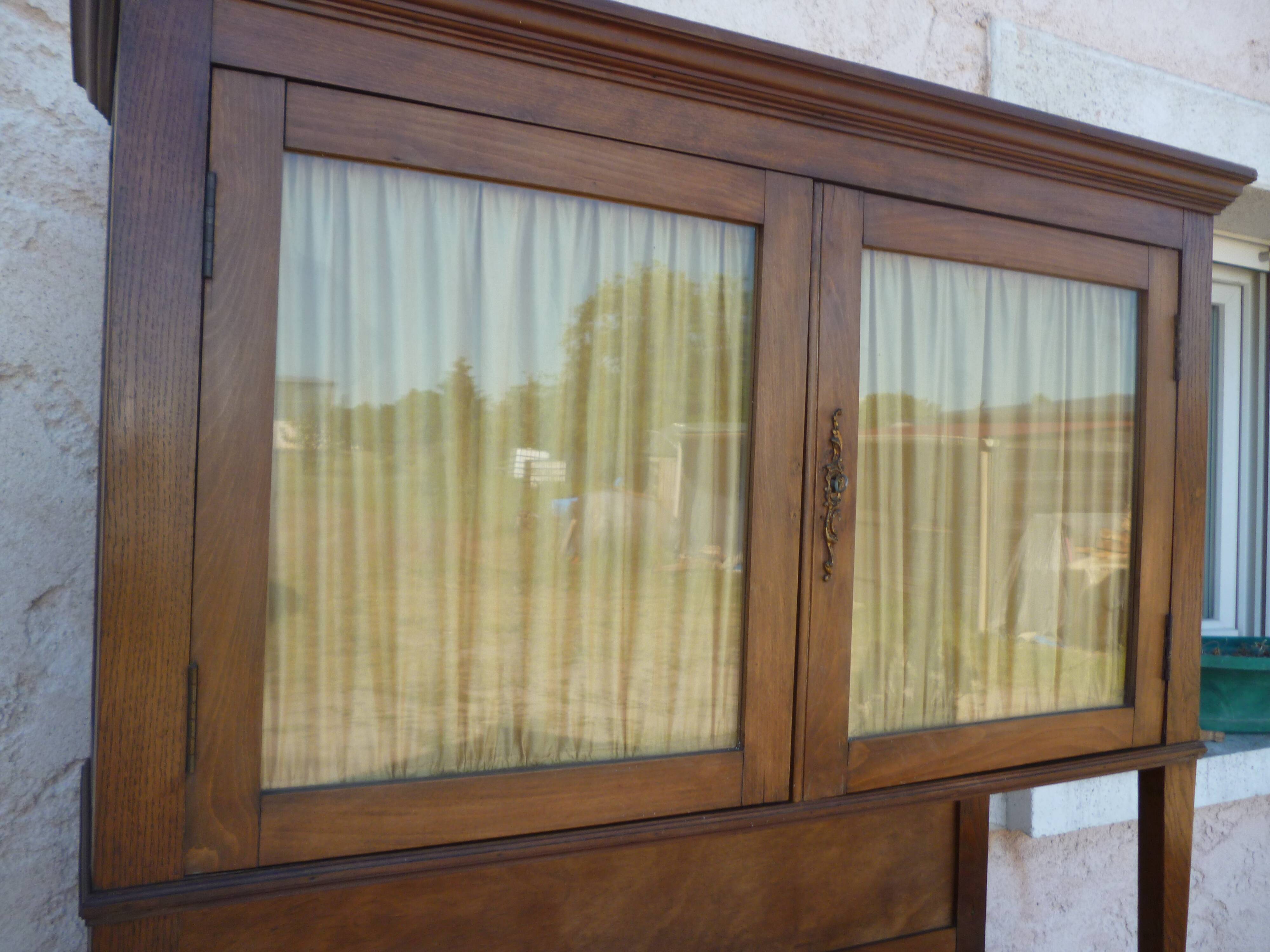 Vintage croas buffet