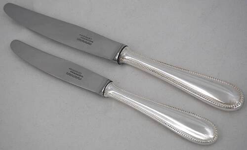 25-piece cutlery set François Frionnet in silver-plated metal, bead decoration.