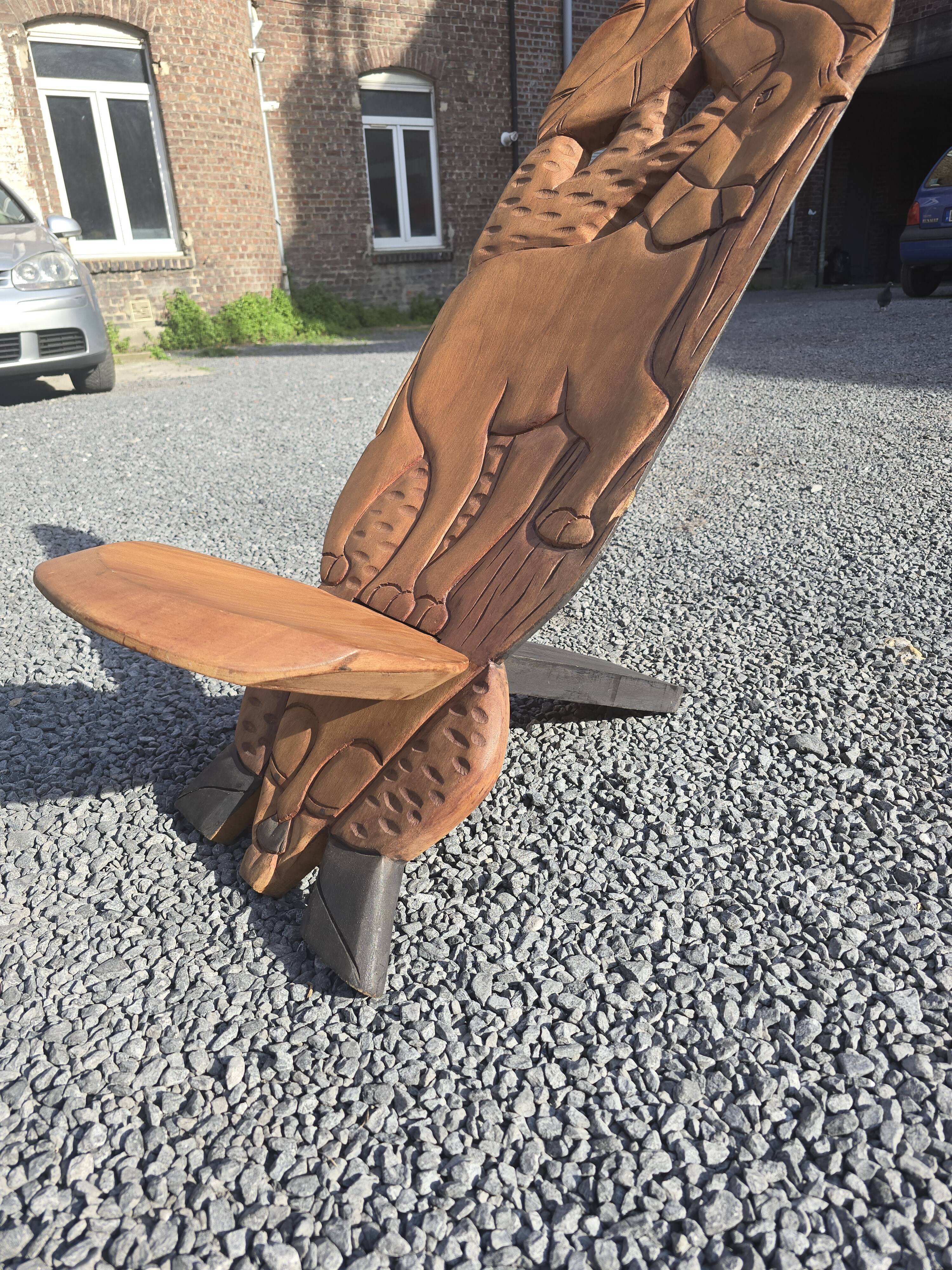 Iconic Talking Chair in Solid Wood – Brut Art & Ethnic Design
