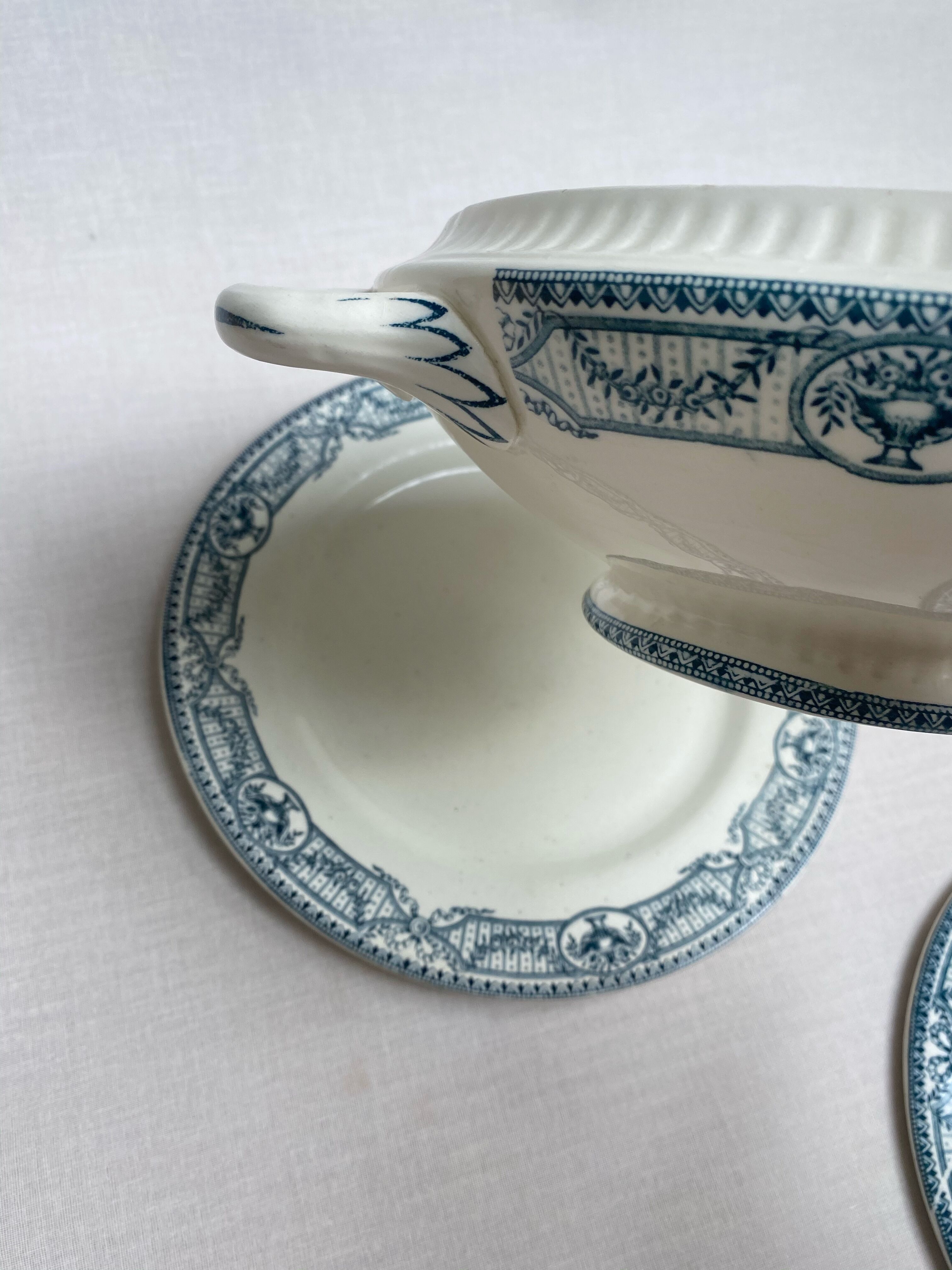 Soup pot iron earth Salins