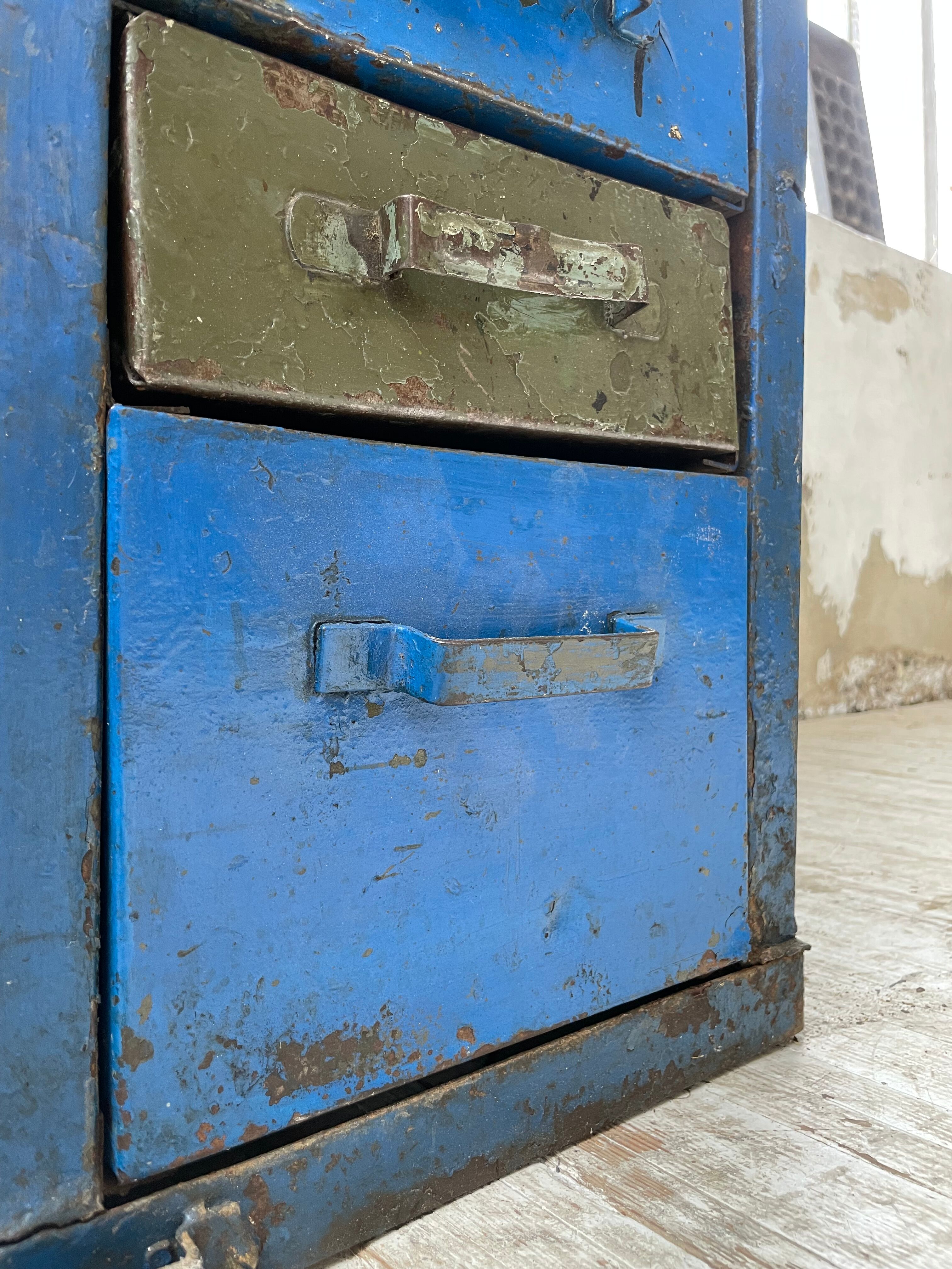 Meuble établi rangement militaire industriel bleu