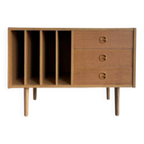 Vintage sideboard vinyl compartment in oak