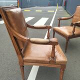 Paire de fauteuils anciens style Louis XVl