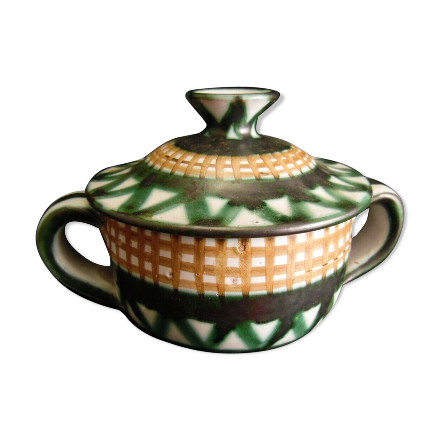 Robert Picault's stale covered bowl