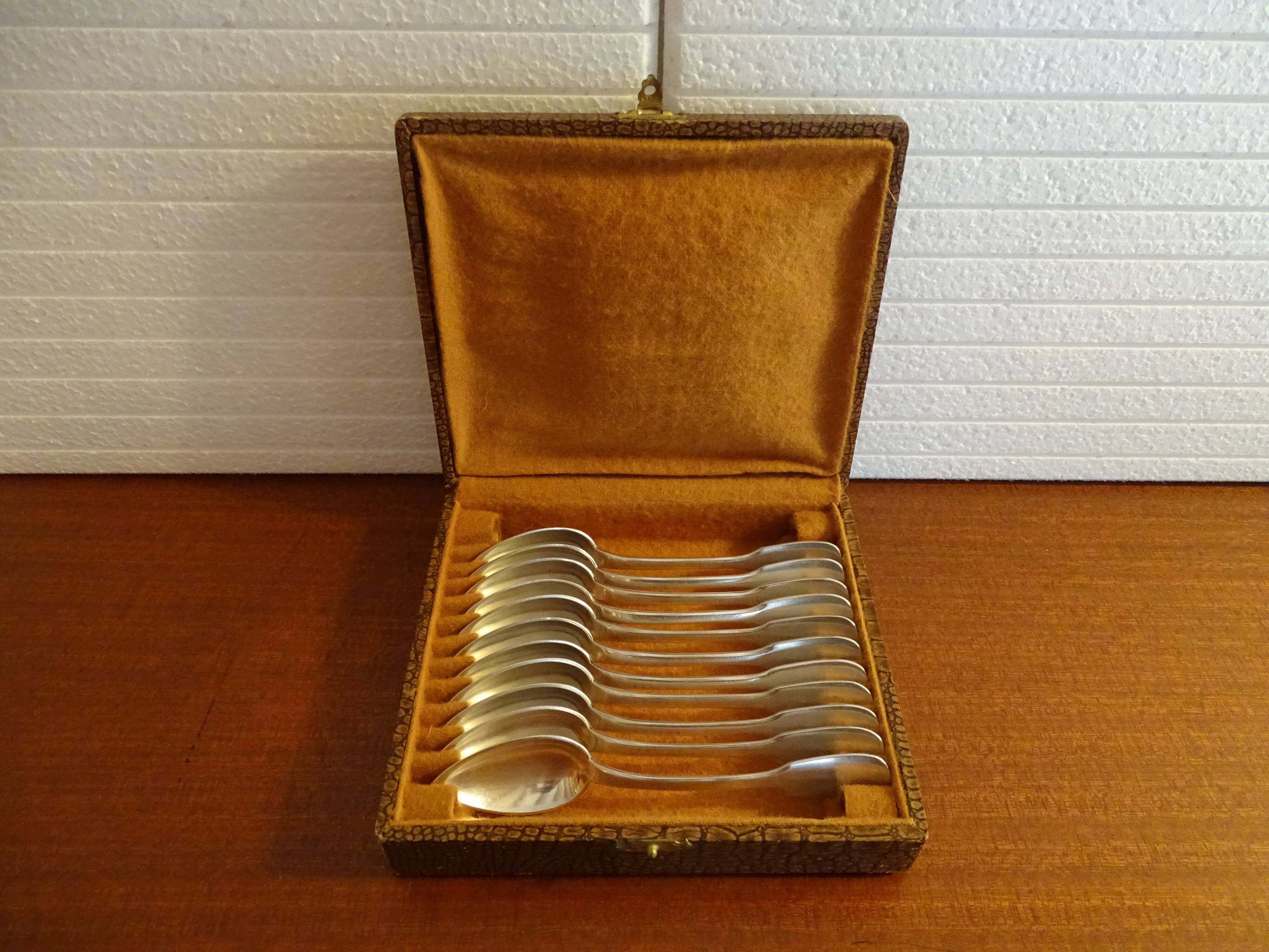 11 hallmarked Art Deco silver metal dessert/coffee spoons - 14.5 cm
