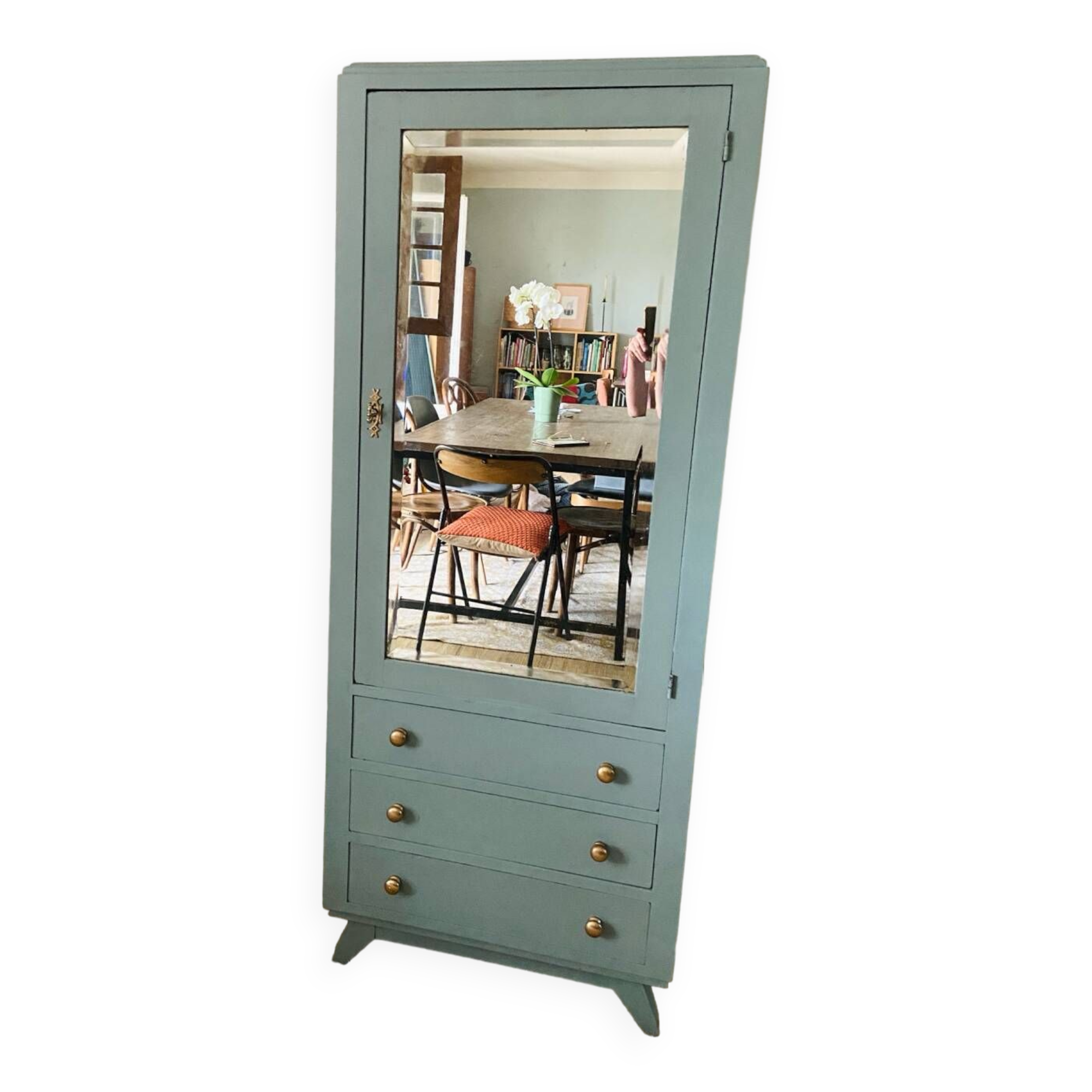 Vintage Parisian wardrobe