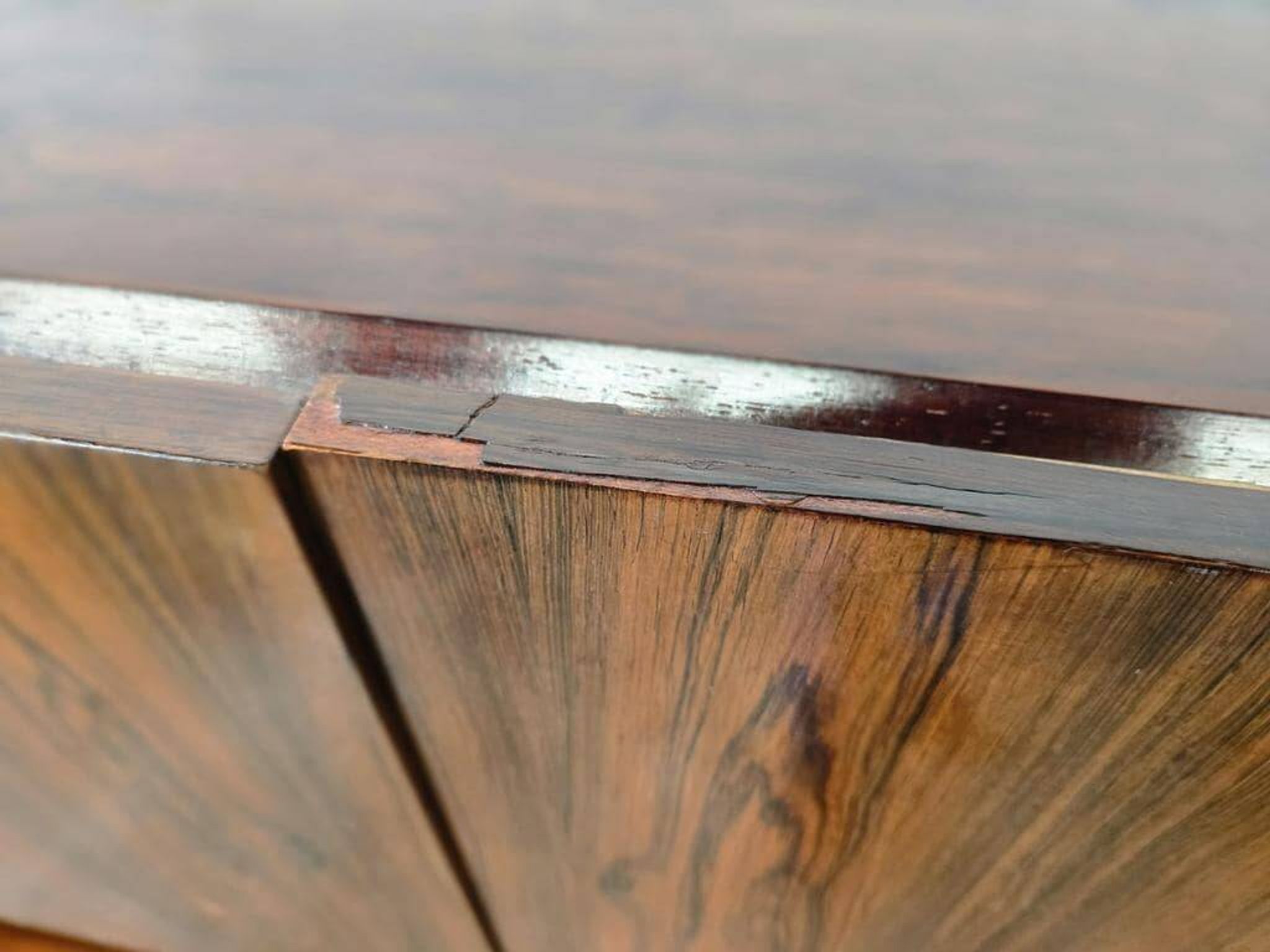 Cabinet vintage en palissandre / bar / meuble mural