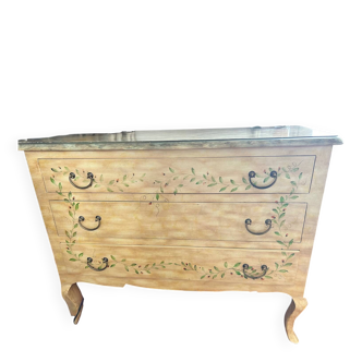 Provençal style chest of drawers