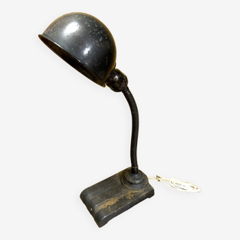 Old art deco lamp, cast iron metal, paulding USA, deco workshop, loft, vintage