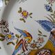Ensemble de 2 anciennes assiettes décoratives avec cornes d'abondance