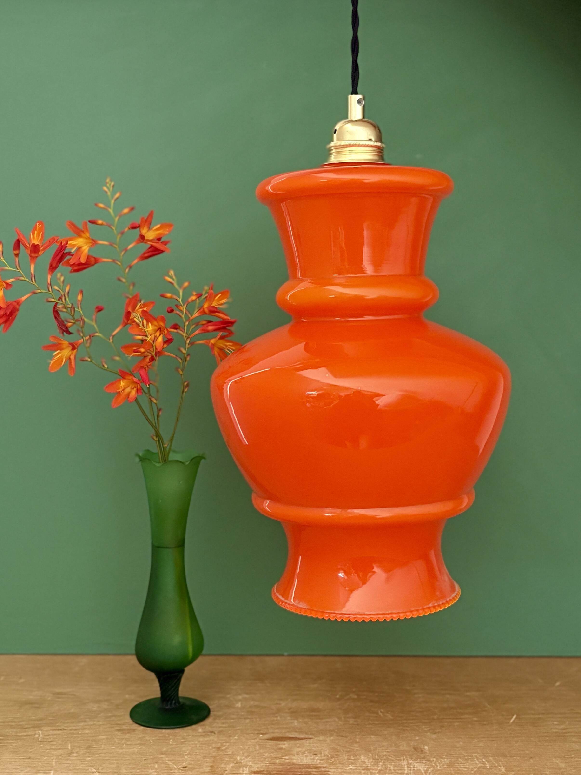 Suspension globe vintage XL en opaline orange