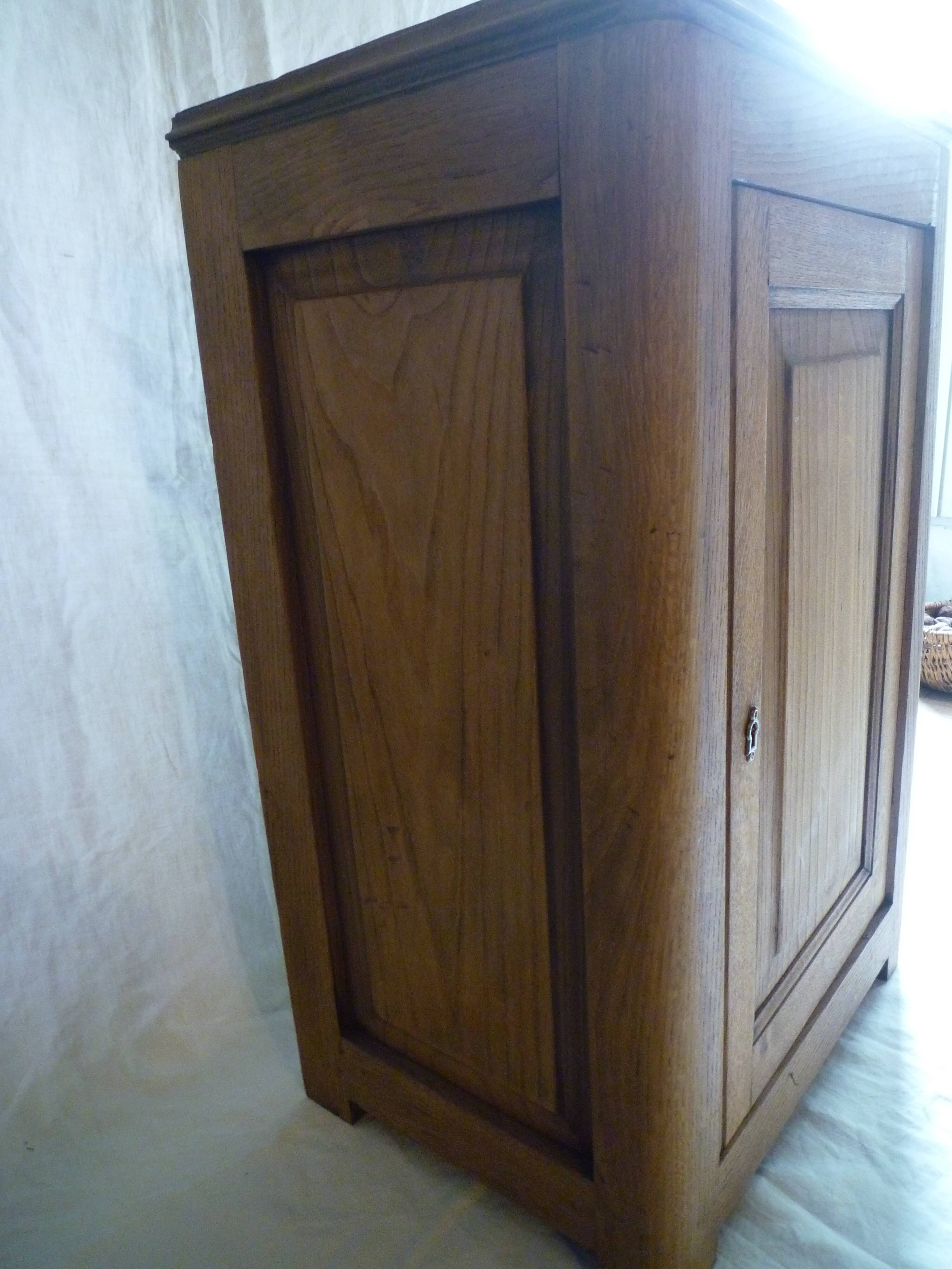 Small rustic country low cabinet in solid light oak