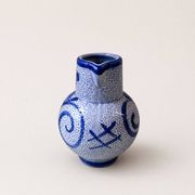 Pichet en céramique bleu
