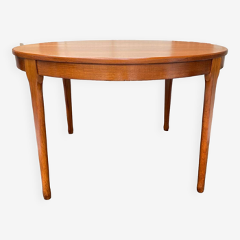 Table a manger scandinave