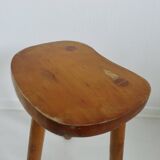 Tabouret de montagne tripode "haricot" en bois blond, 1960