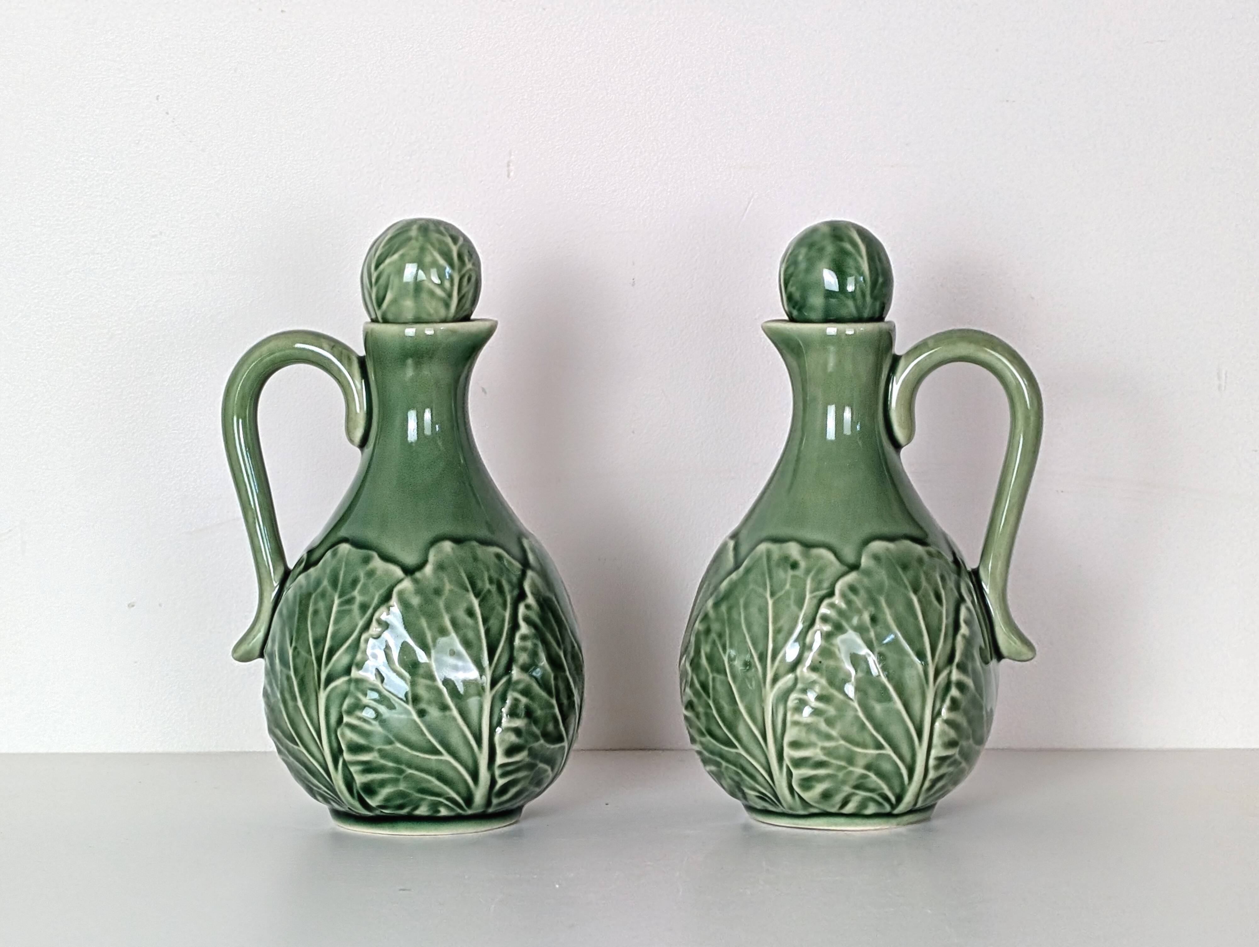 "Cabbage" oil and vinegar cruet
