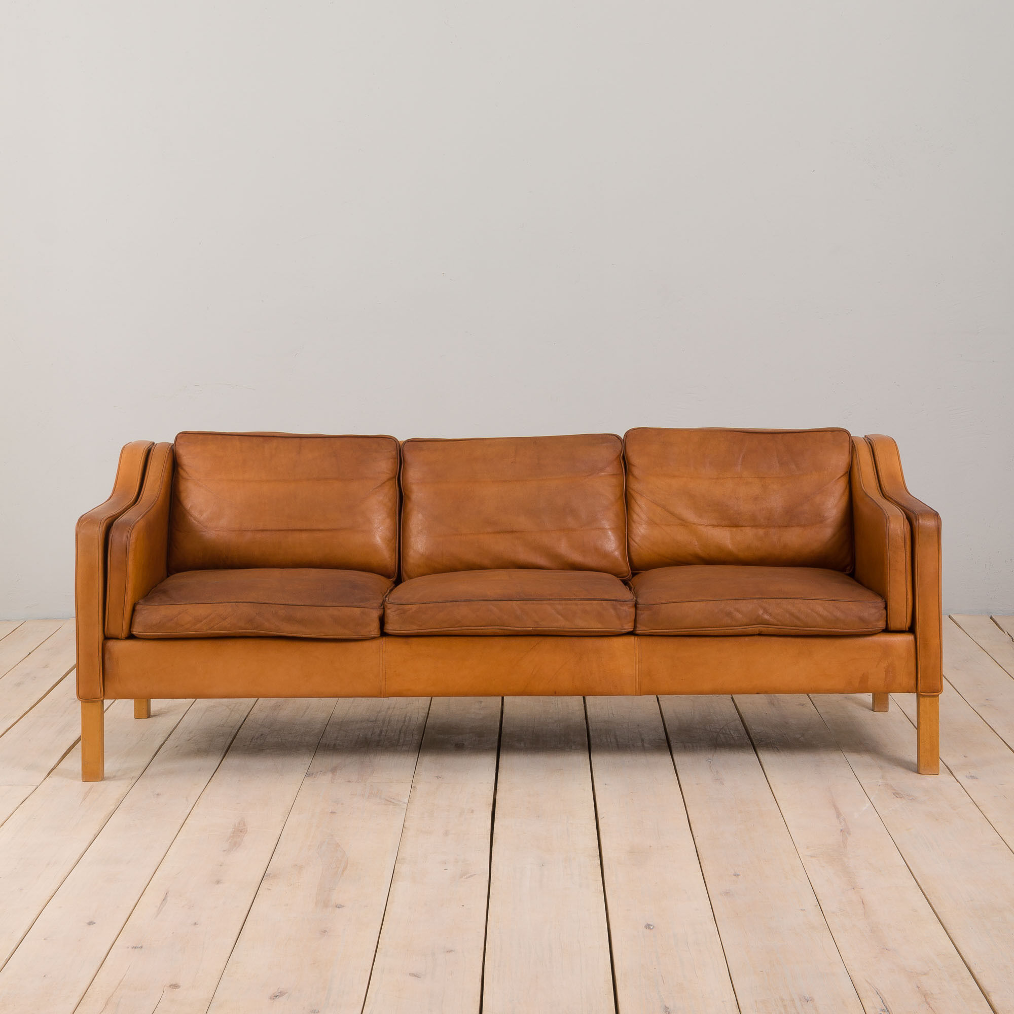 Vintage light cognac aniline leather 3 seater sofa by Mogens Hansen  Denmark, 1970s