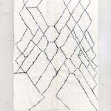 Berber carpet beni ouarain ecru black patterns 250x180m