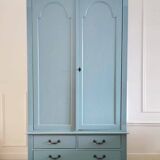 Armoire parisienne en pin massif