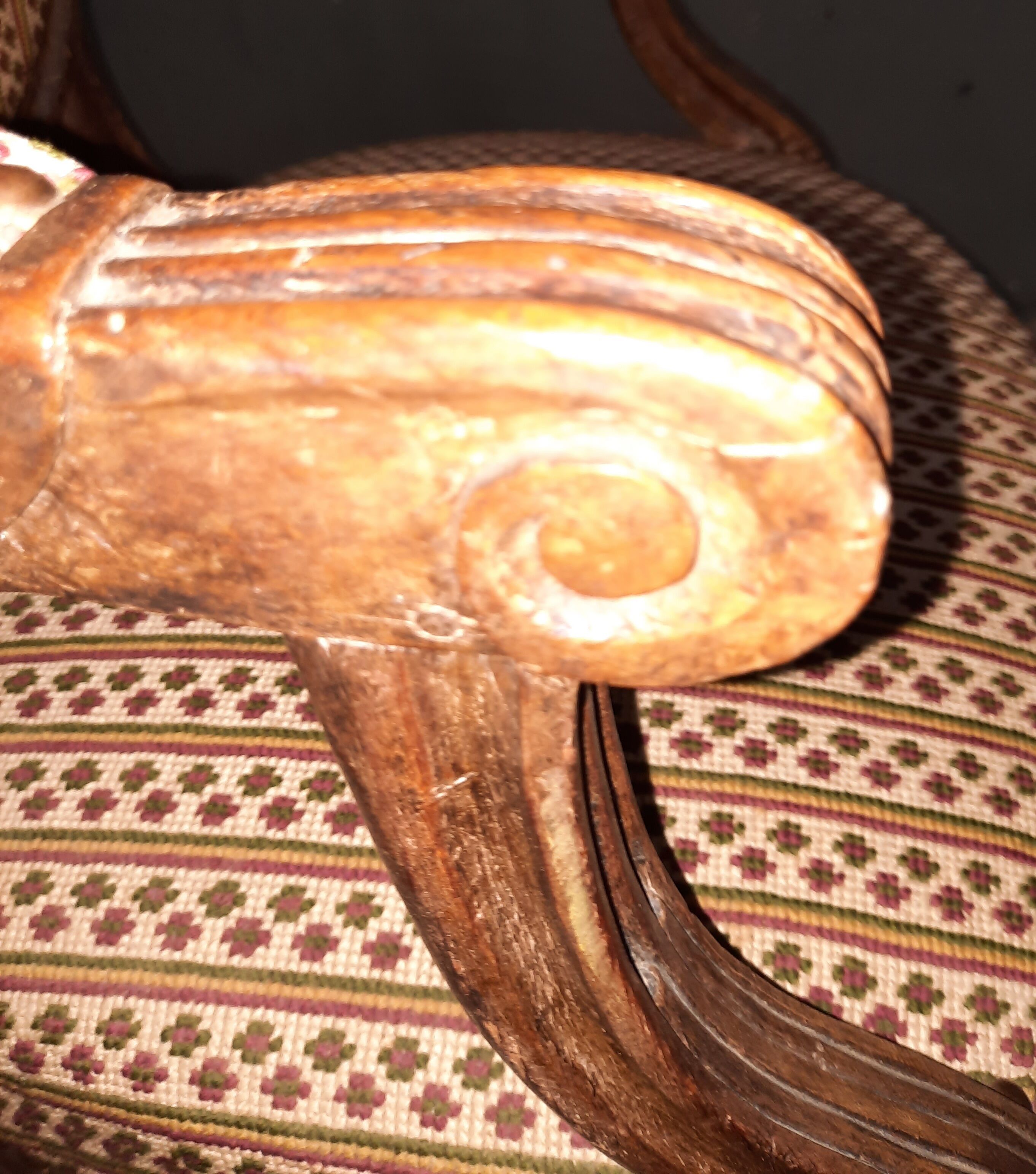 Fauteuil medaillon Louis XVI