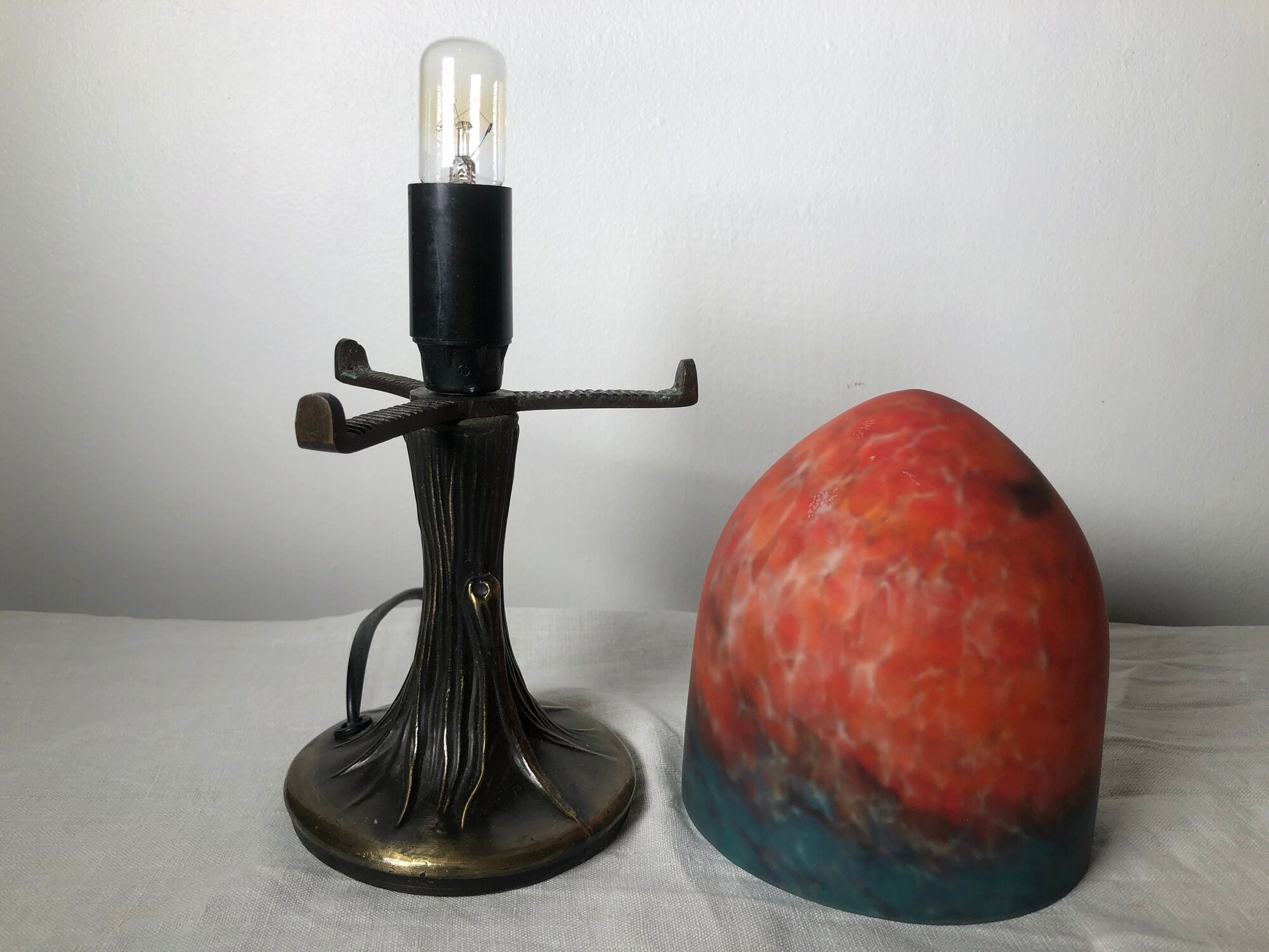 Lamp to lay in glass paste and patinated metal, Art-Nouveau. Good condition.