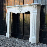 Louis XV style fireplace in Carrara marble, around 1900.