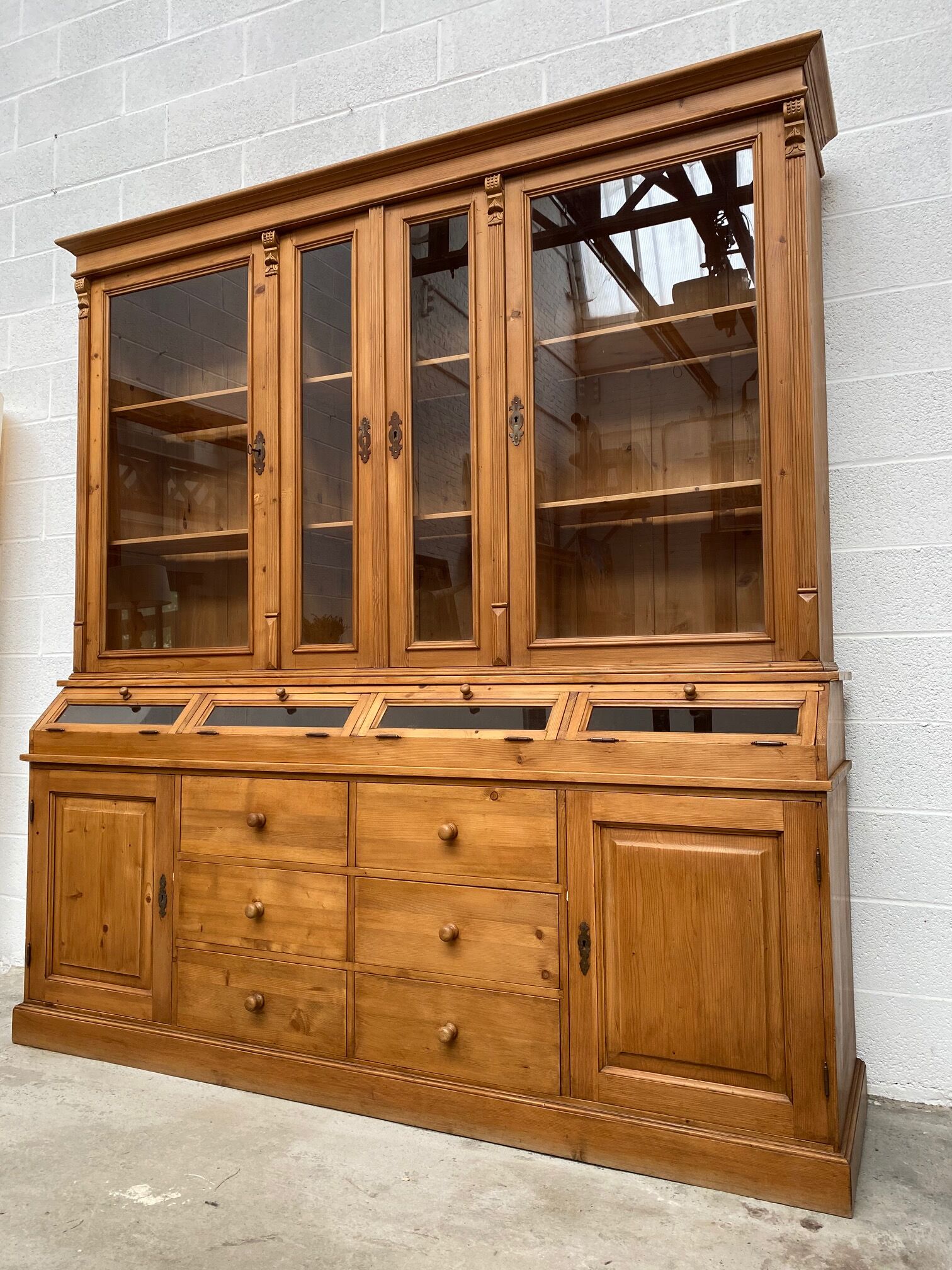 Craft furniture in fir