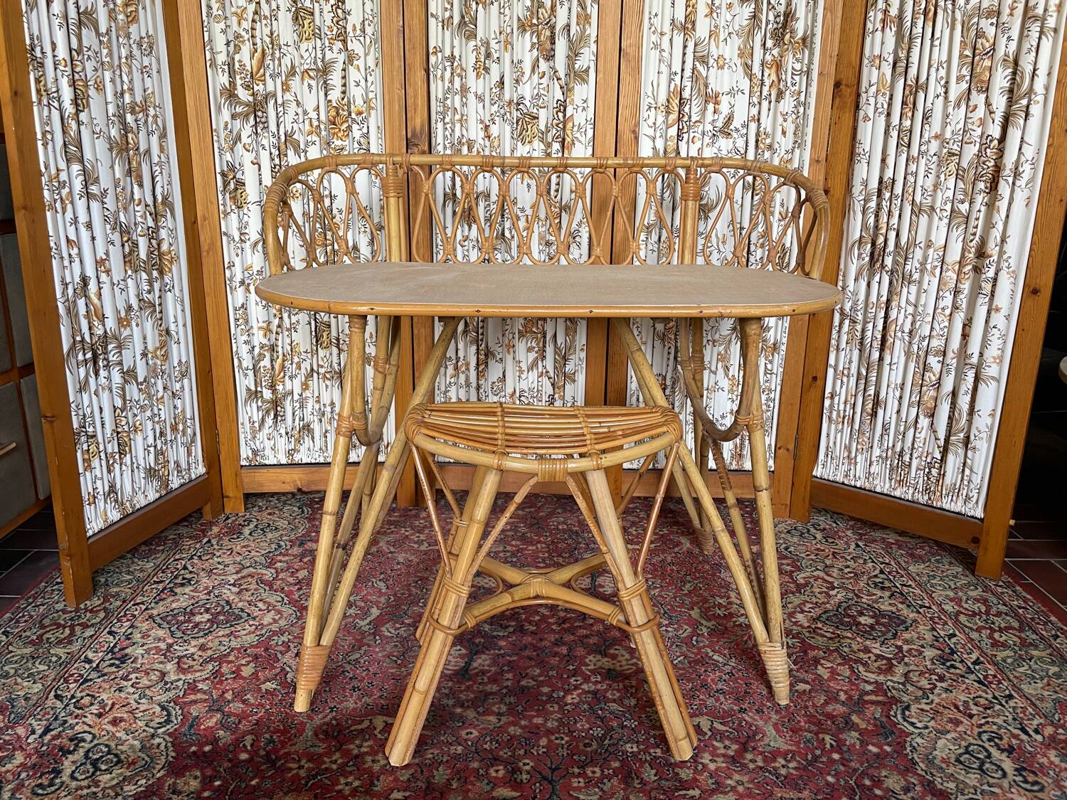 Bureau et tabouret en rotin, 1960