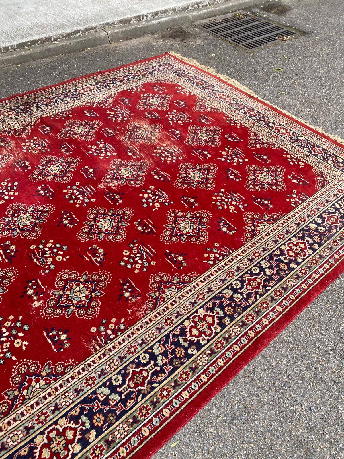 Tapis persan en laine bordeaux France 240x330