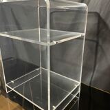 Table d’appoint en plexiglass