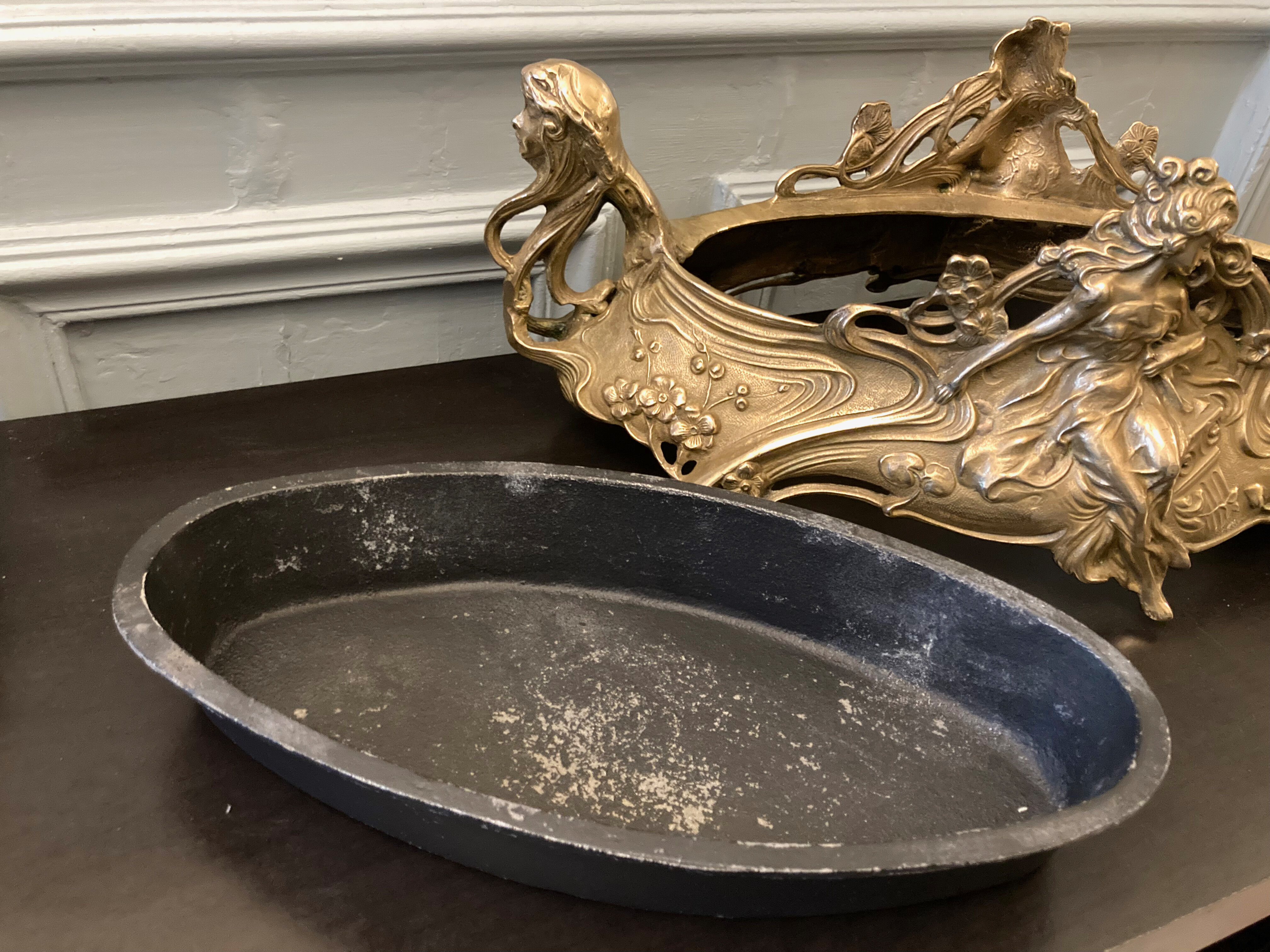 Large planter in gilded bronze Art nouvelles