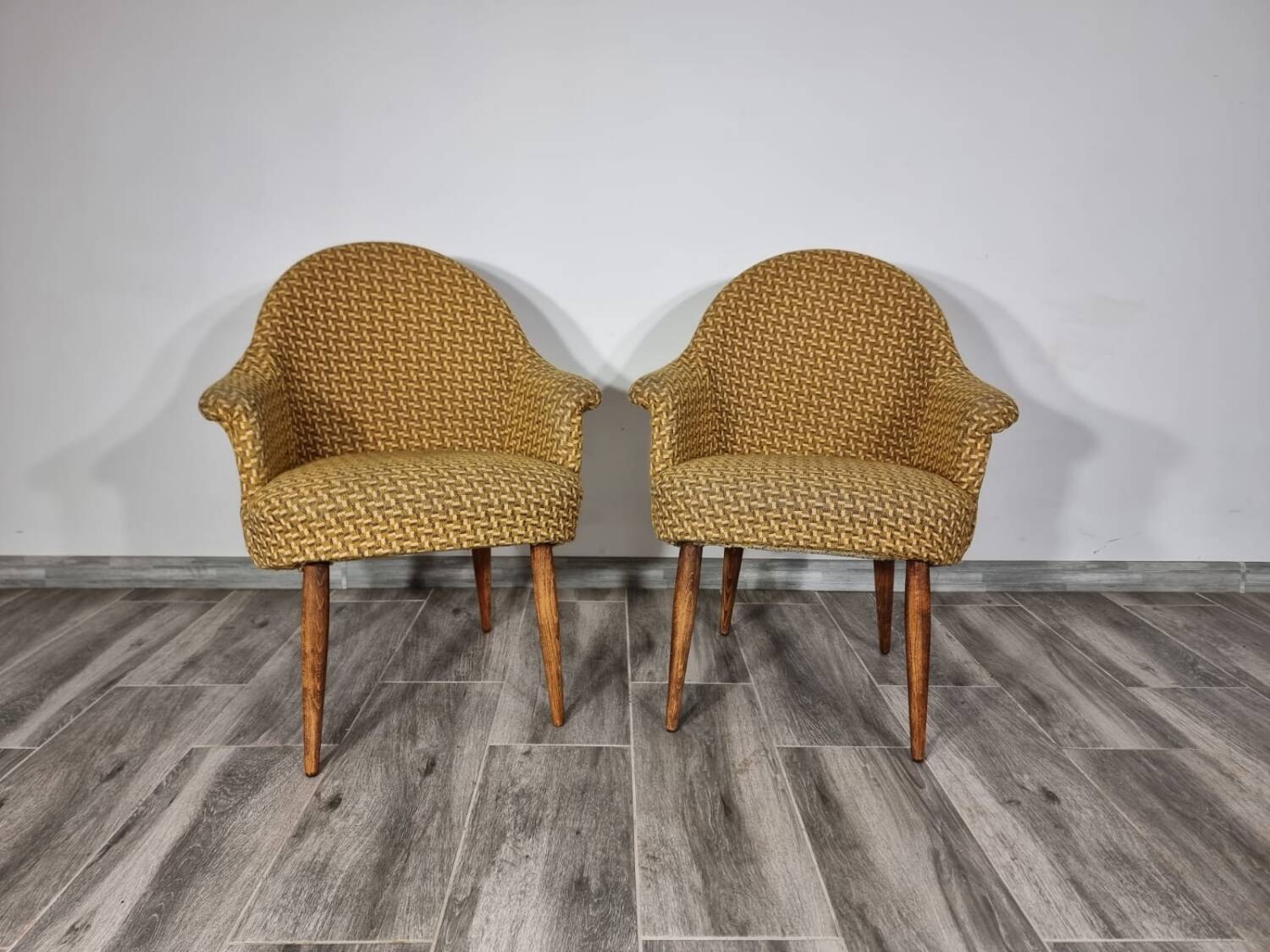 Fauteuils du milieu du siècle