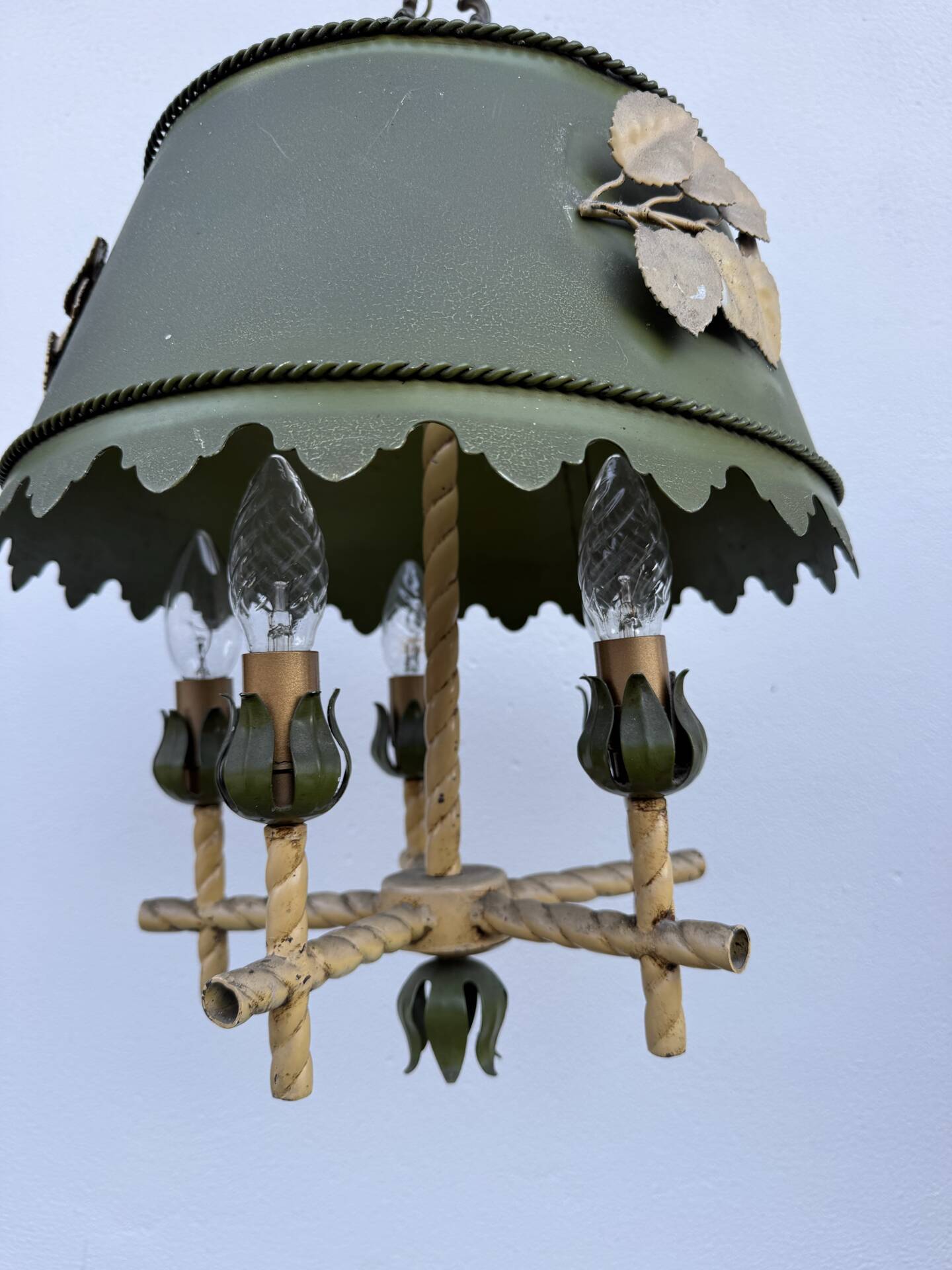 Florentine style chandelier Hollywood Regency 1960s