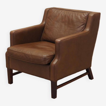 Fauteuil en cuir marron, design danois, années 1960, production : Danemark