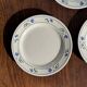 Lot de 3 petites assiettes à dessert frise de fleurs bleues pas de marque