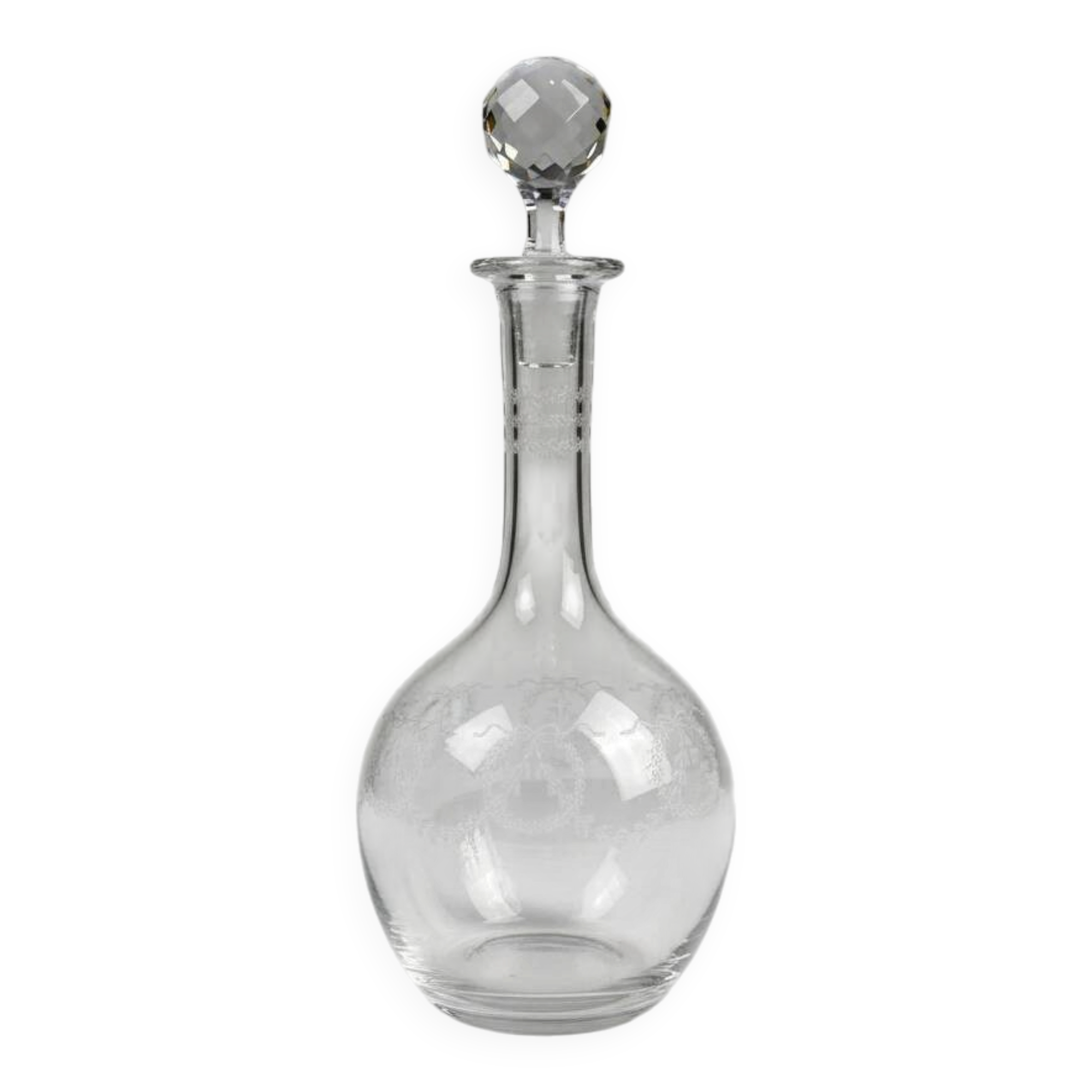 Engraved crystal carafe from the late 19th to early 20th century.