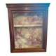 Vitrine murale en bois et toile de Jouy