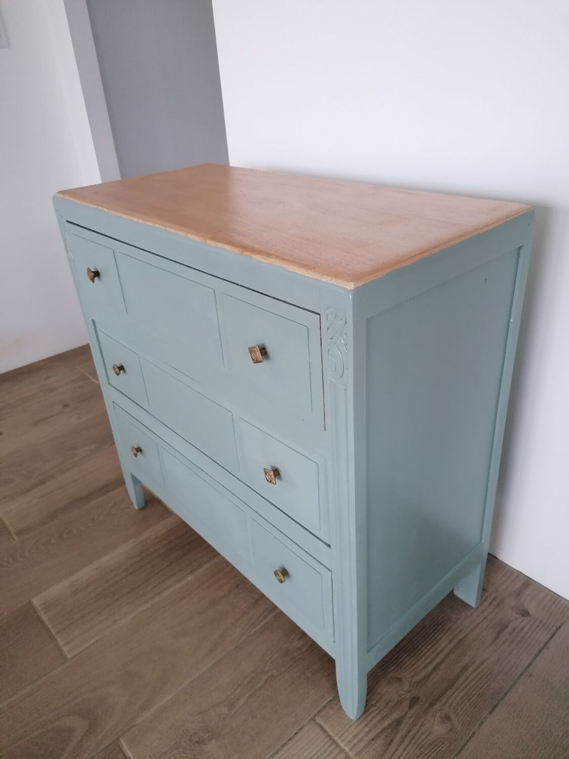 Art Deco chest of drawers