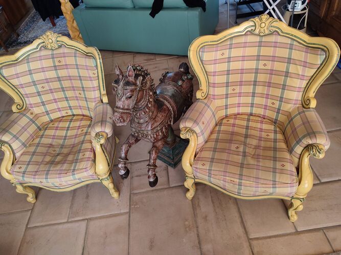 lot de deux fauteuils style baroque rococo