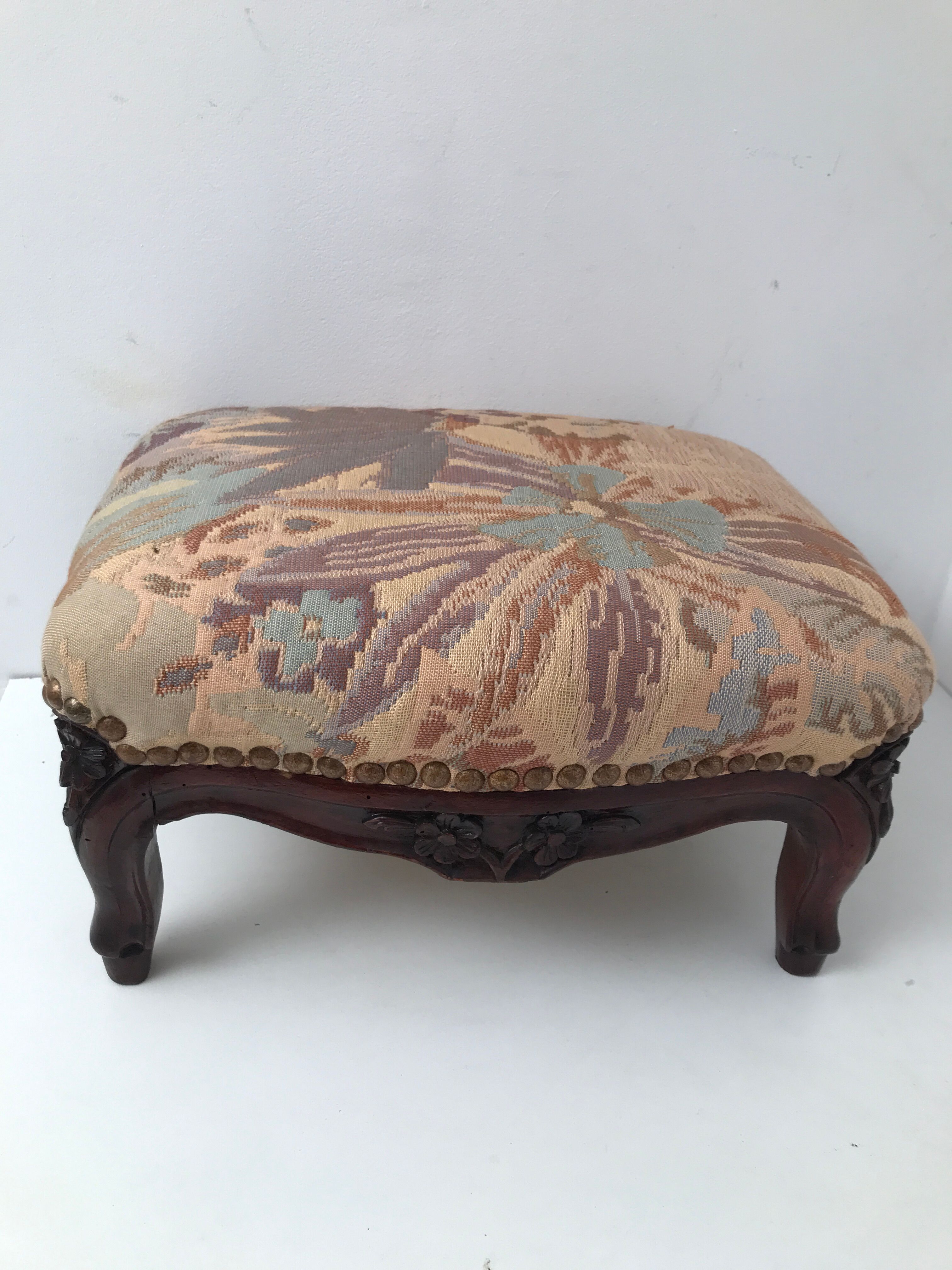 Footrest in vintage upholstered wood Louis IV style