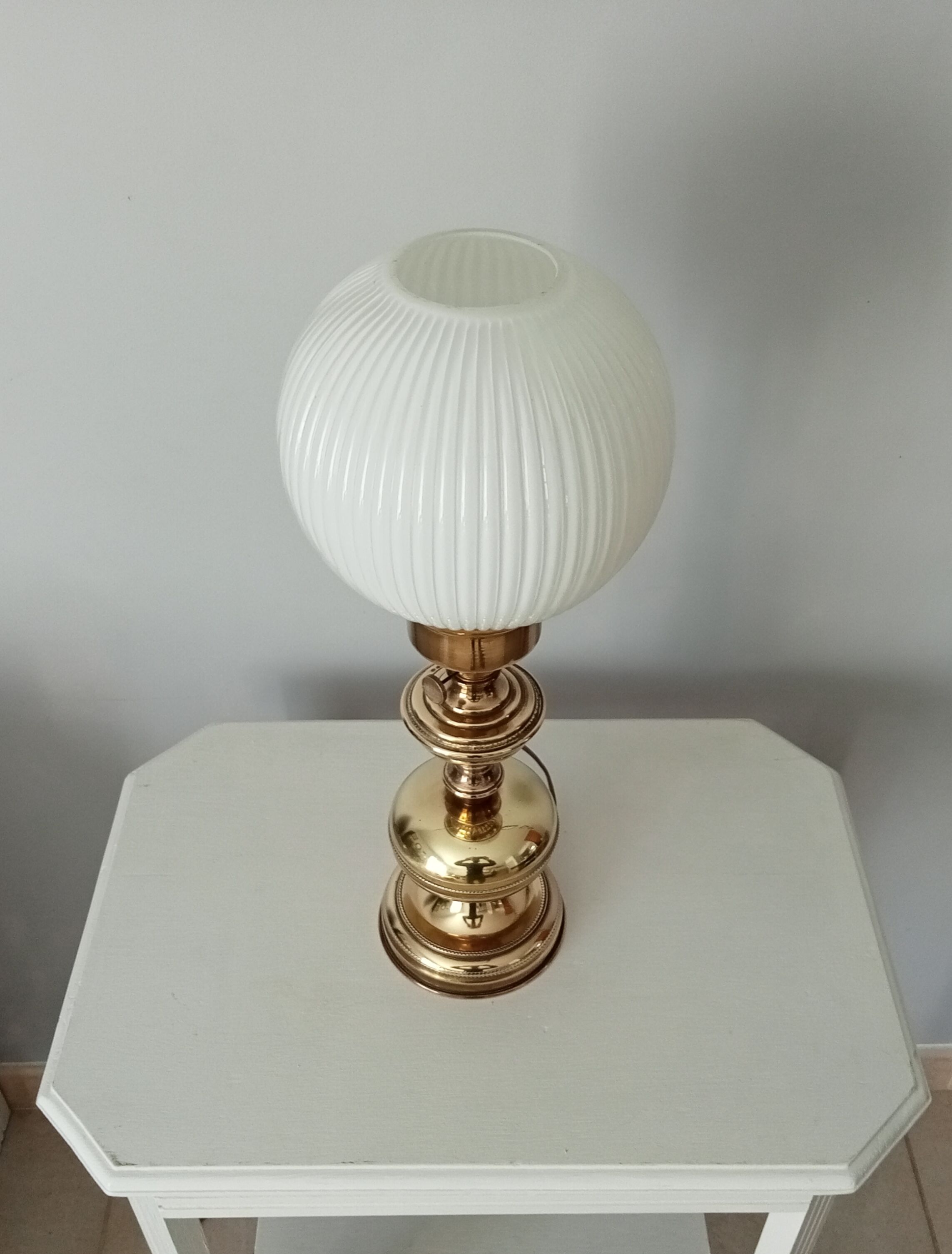Vintage brass and opaline living room lamp