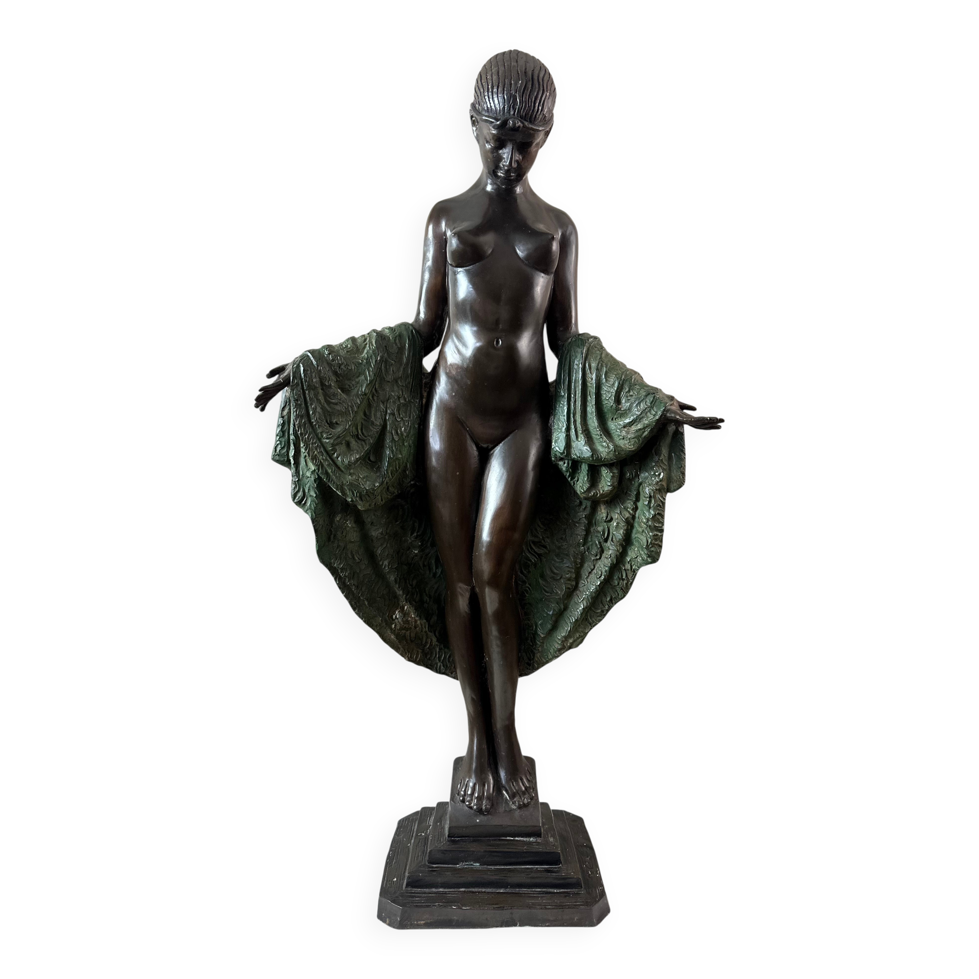 Sculpture art deco