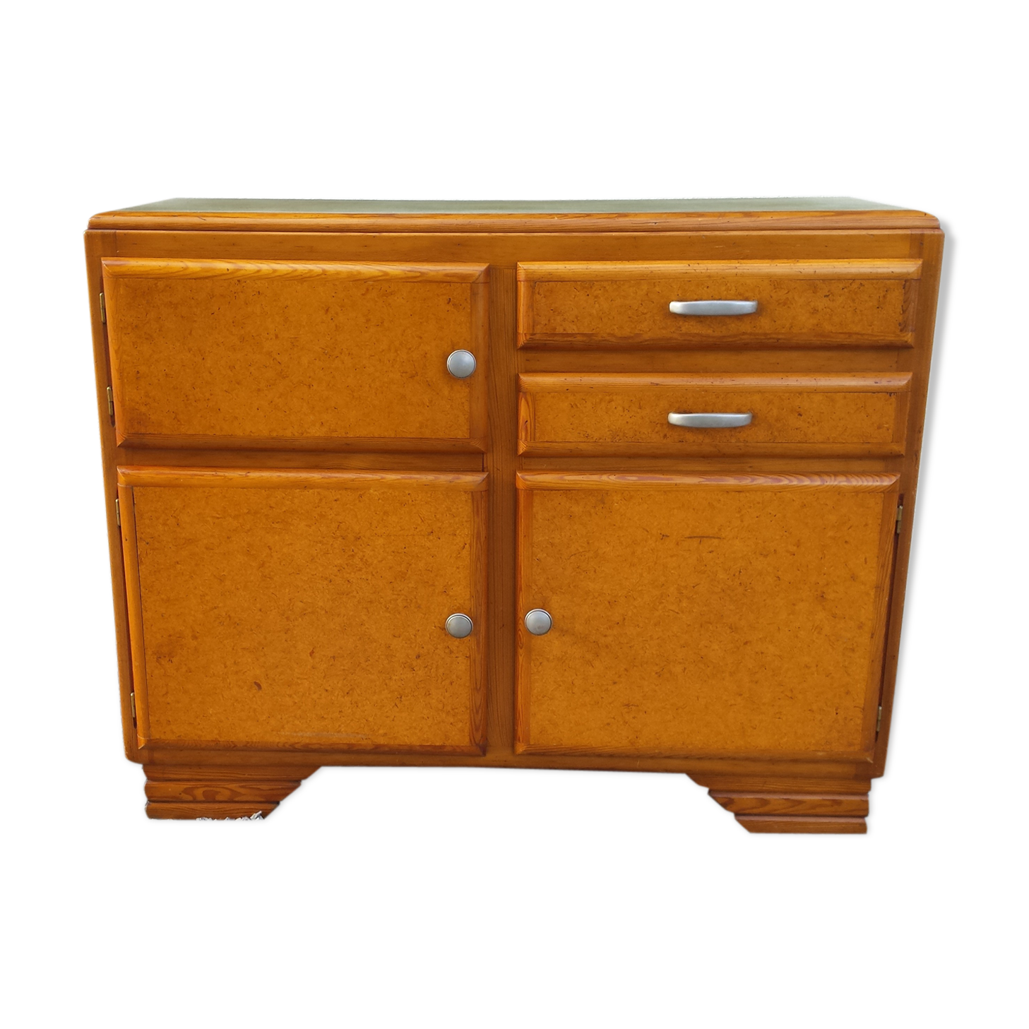 buffet Mado tray in green balatum