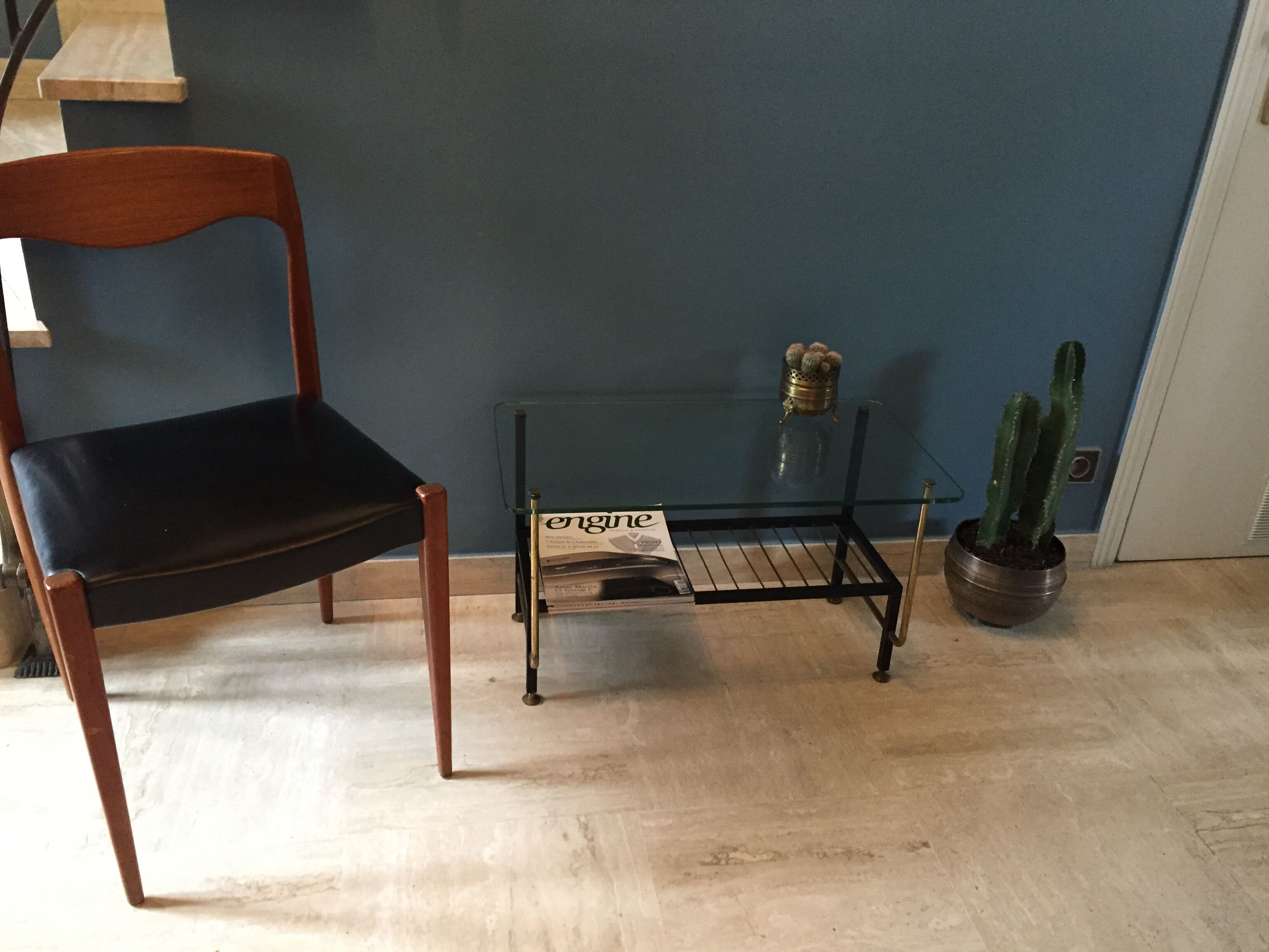 Coffee table in glass  black metal and brass vintage 1950