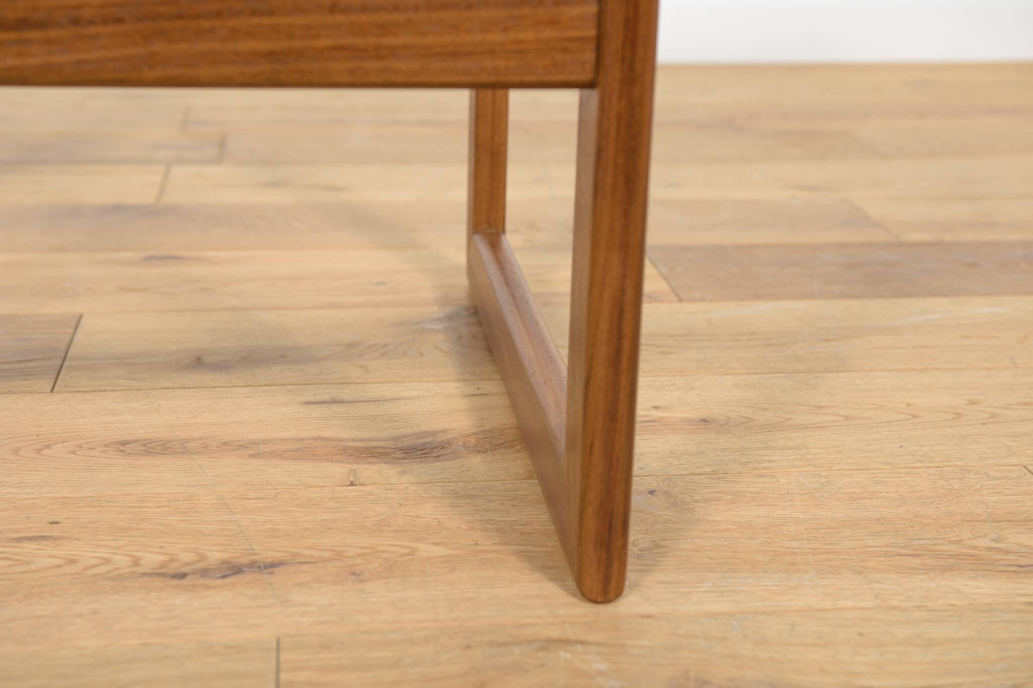 Tables Gigognes Mid-Century en Teck, Royaume-Uni, 1960s, Set de 3