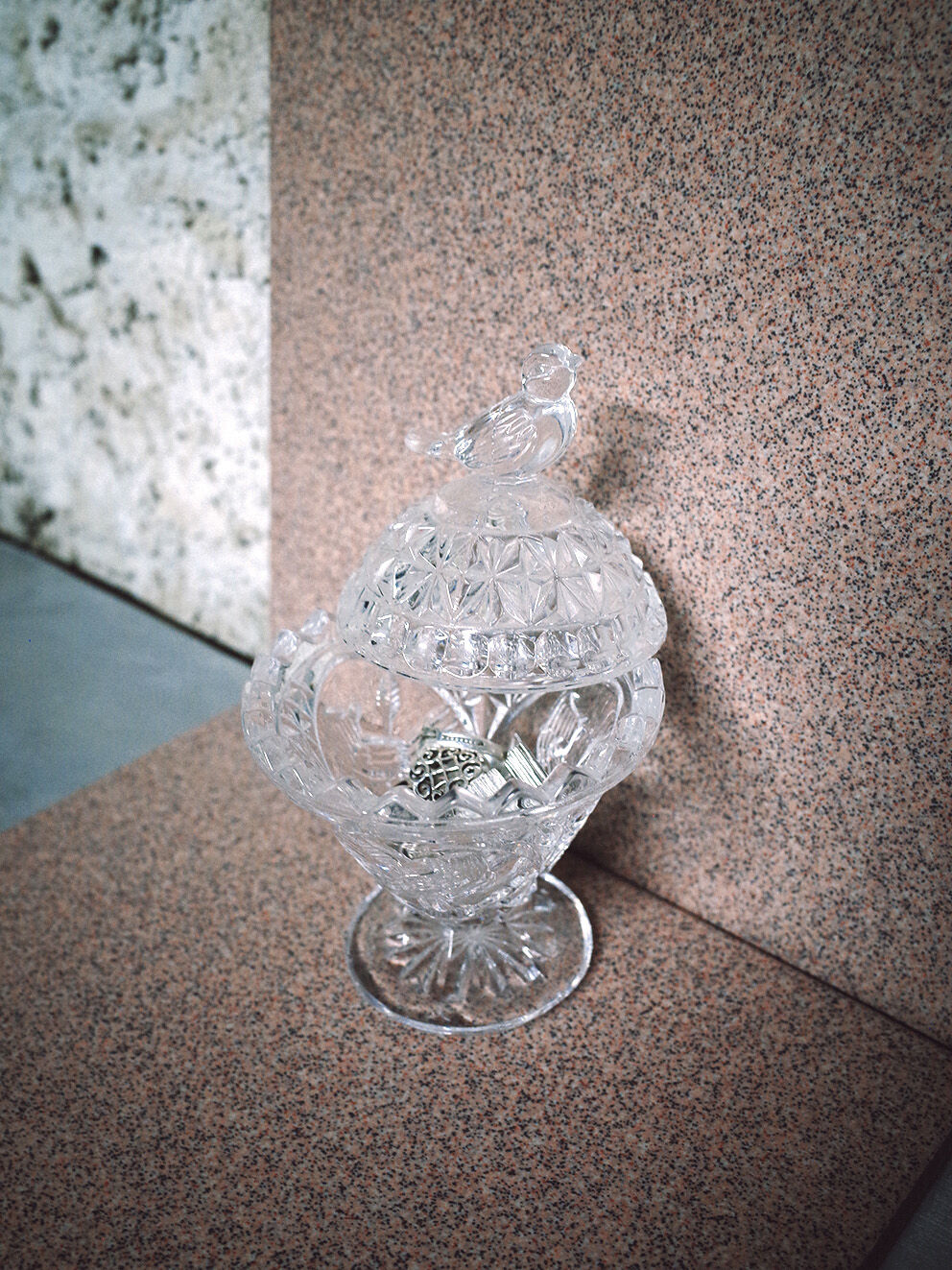 Baguier / Small chissed crystal box