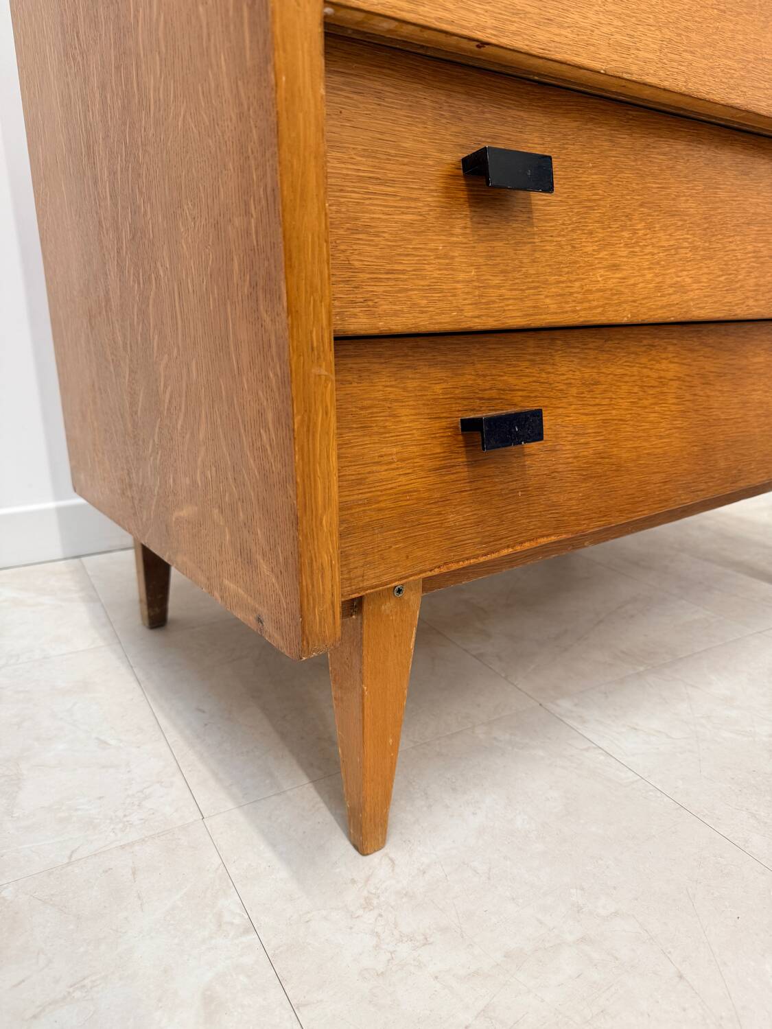 Vintage 1960s chest of drawers