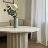 table basse ronde cannelée beige clair Ø 80 cm