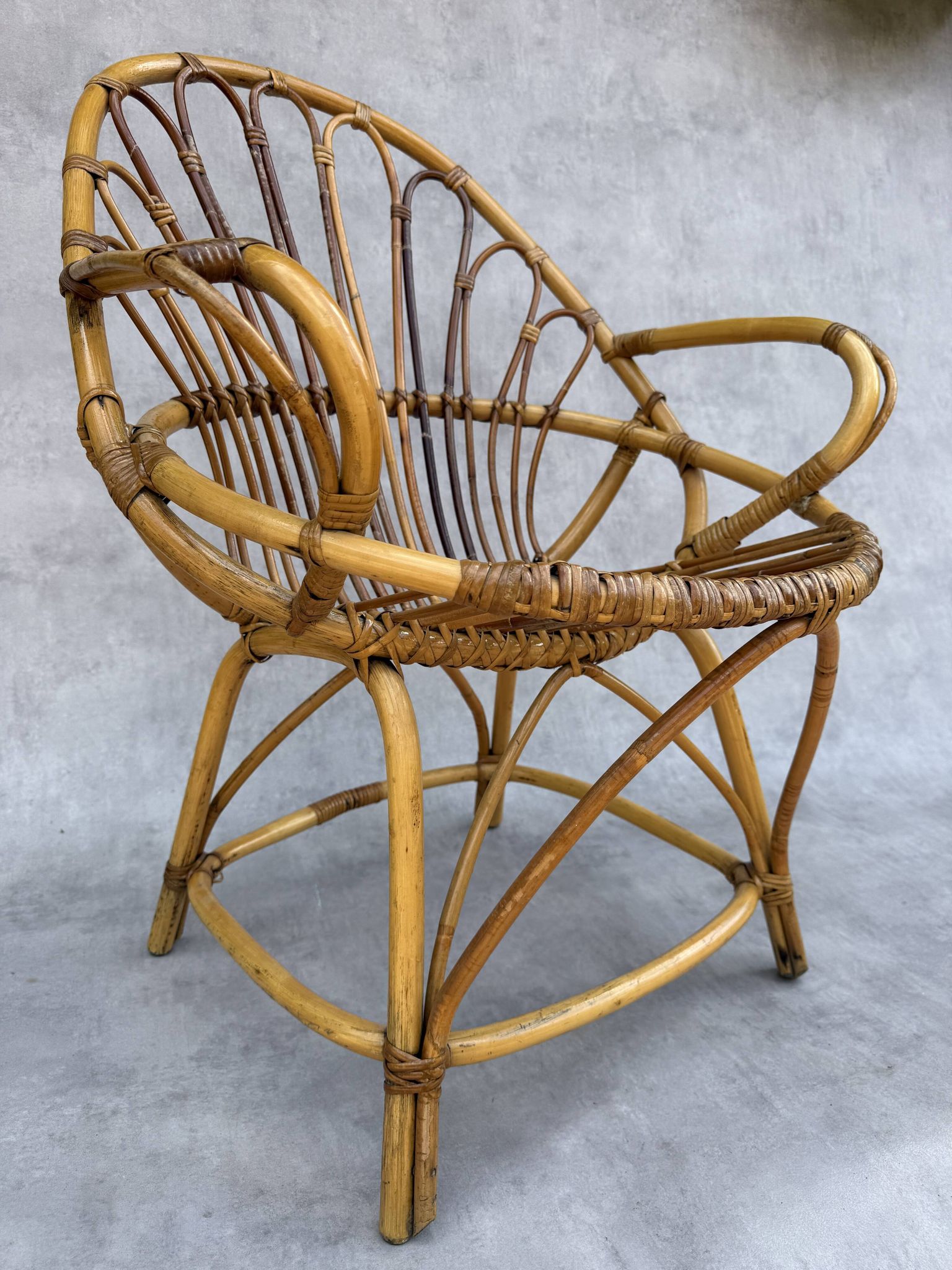 Fauteuil en rotin des années 60 France